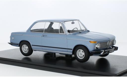 https://www.online-modellautos.de/images/images_miniatures_500/kk-scale-kk-scale-bmw-2002-ti-metallic-bleu-clair-1971-1.jpg